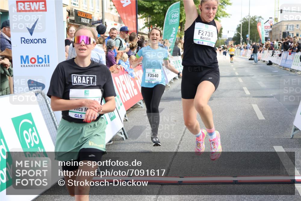 15.09.2024 - PSD Bank Halbmarathon Strokosch-Dieckow http://msf.ph/oto/7091617 15.09.2024 12:20:26 Ziel 2215, 2295, 2739, 3085, 3152, 3440, 3540 meine-sportfotos.de