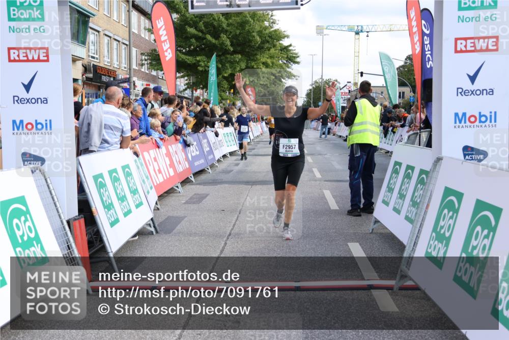 15.09.2024 - PSD Bank Halbmarathon Strokosch-Dieckow http://msf.ph/oto/7091761 15.09.2024 12:21:00 Ziel 2128, 2325, 2957, 3032 meine-sportfotos.de