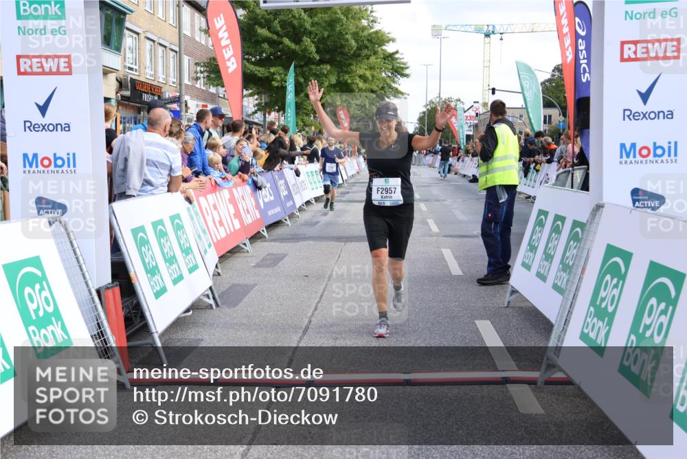 15.09.2024 - PSD Bank Halbmarathon Strokosch-Dieckow http://msf.ph/oto/7091780 15.09.2024 12:21:00 Ziel 2128, 2325, 2957, 3032 meine-sportfotos.de