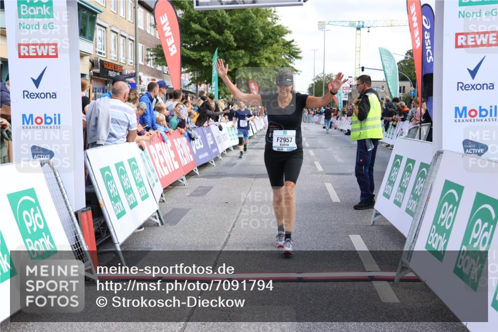 15.09.2024 - PSD Bank Halbmarathon Strokosch-Dieckow http://msf.ph/oto/7091794 15.09.2024 12:21:01 Ziel 2070, 2128, 2325, 2957, 3032 meine-sportfotos.de