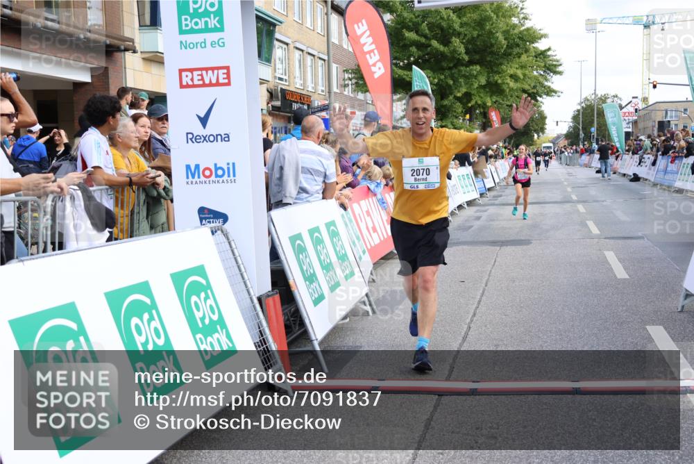 15.09.2024 - PSD Bank Halbmarathon Strokosch-Dieckow http://msf.ph/oto/7091837 15.09.2024 12:21:09 Ziel 2070, 2128, 2957, 3248 meine-sportfotos.de