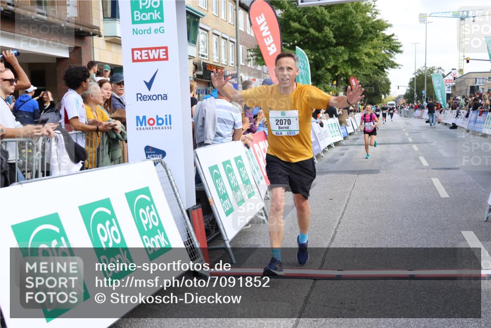 15.09.2024 - PSD Bank Halbmarathon Strokosch-Dieckow http://msf.ph/oto/7091852 15.09.2024 12:21:09 Ziel 2070, 2128, 2957, 3248 meine-sportfotos.de