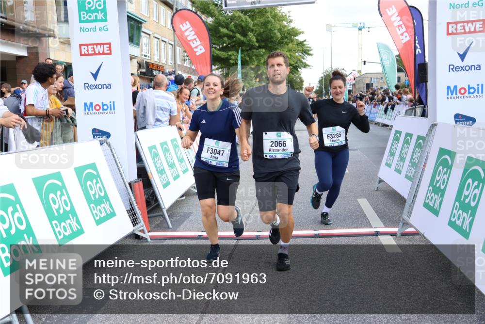 15.09.2024 - PSD Bank Halbmarathon Strokosch-Dieckow http://msf.ph/oto/7091963 15.09.2024 12:21:29 Ziel 2066, 3047, 3285 meine-sportfotos.de