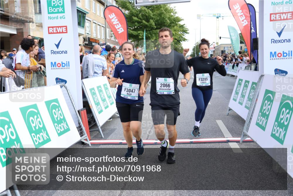 15.09.2024 - PSD Bank Halbmarathon Strokosch-Dieckow http://msf.ph/oto/7091968 15.09.2024 12:21:30 Ziel 2066, 3047, 3285 meine-sportfotos.de