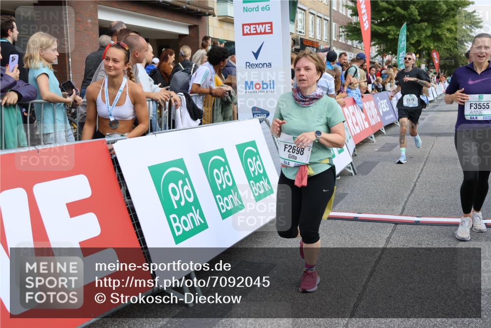 15.09.2024 - PSD Bank Halbmarathon Strokosch-Dieckow http://msf.ph/oto/7092045 15.09.2024 12:21:41 Ziel 2066, 2254, 2256, 2379, 2404, 2698, 3047, 3069, 3285, 3555 meine-sportfotos.de