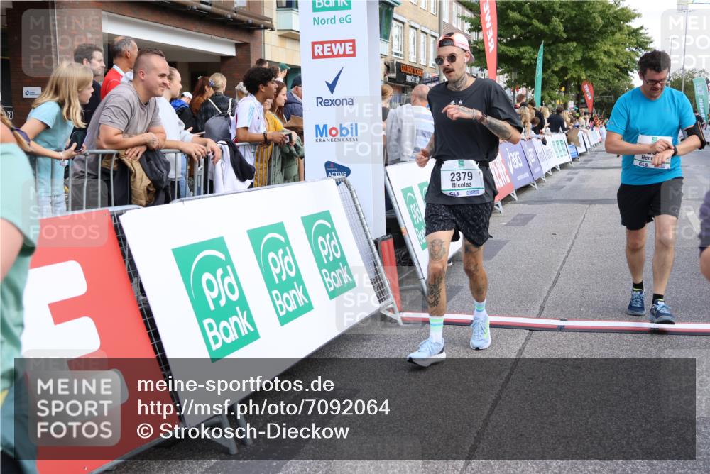 15.09.2024 - PSD Bank Halbmarathon Strokosch-Dieckow http://msf.ph/oto/7092064 15.09.2024 12:21:43 Ziel 2254, 2256, 2379, 2404, 2698, 3069, 3555 meine-sportfotos.de