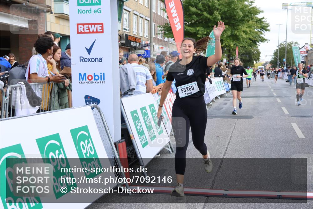 15.09.2024 - PSD Bank Halbmarathon Strokosch-Dieckow http://msf.ph/oto/7092146 15.09.2024 12:21:54 Ziel 2254, 2256, 2379, 2951, 3269, 3275 meine-sportfotos.de