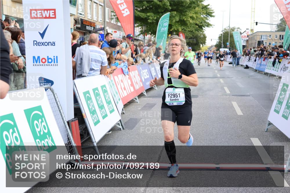 15.09.2024 - PSD Bank Halbmarathon Strokosch-Dieckow http://msf.ph/oto/7092189 15.09.2024 12:21:58 Ziel 2131, 2254, 2951, 3269, 3275 meine-sportfotos.de