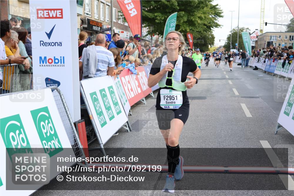 15.09.2024 - PSD Bank Halbmarathon Strokosch-Dieckow http://msf.ph/oto/7092199 15.09.2024 12:21:59 Ziel 2039, 2131, 2254, 2951, 3269, 3275, 3471 meine-sportfotos.de