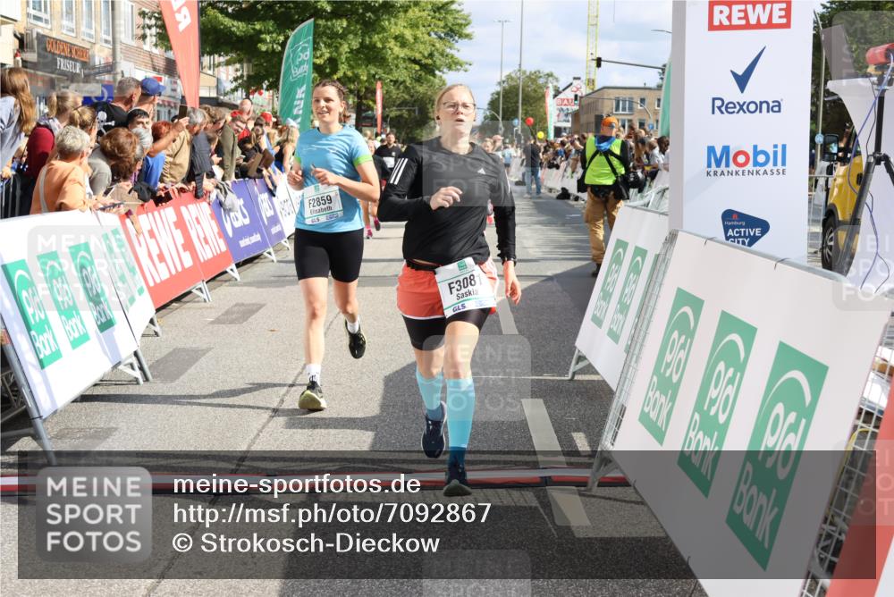 15.09.2024 - PSD Bank Halbmarathon Strokosch-Dieckow http://msf.ph/oto/7092867 15.09.2024 12:16:31 Ziel 2027, 2109, 2244, 2369, 2453, 2859, 3061, 3081, 3082, 3148, 3149, 3465 meine-sportfotos.de