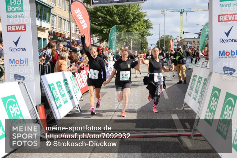15.09.2024 - PSD Bank Halbmarathon Strokosch-Dieckow http://msf.ph/oto/7092932 15.09.2024 12:16:35 Ziel 2027, 2109, 2244, 2453, 2859, 3061, 3081, 3082, 3148, 3149, 3165, 3166, 3465 meine-sportfotos.de