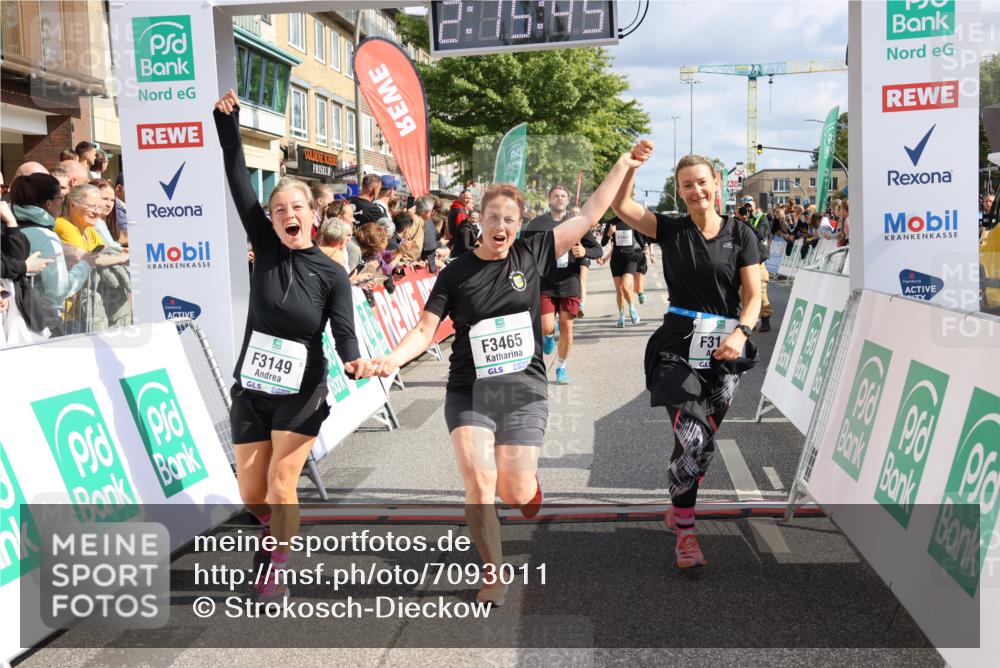 15.09.2024 - PSD Bank Halbmarathon Strokosch-Dieckow http://msf.ph/oto/7093011 15.09.2024 12:16:36 Ziel 2027, 2109, 2453, 2859, 3061, 3081, 3082, 3148, 3149, 3165, 3166, 3465 meine-sportfotos.de