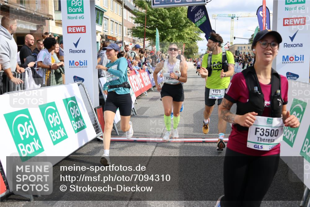 15.09.2024 - PSD Bank Halbmarathon Strokosch-Dieckow http://msf.ph/oto/7094310 15.09.2024 12:19:16 Ziel 1728, 1729, 2149, 2412, 2821, 3094, 3106, 3258, 3419, 3446, 3447, 3500, 3561 meine-sportfotos.de