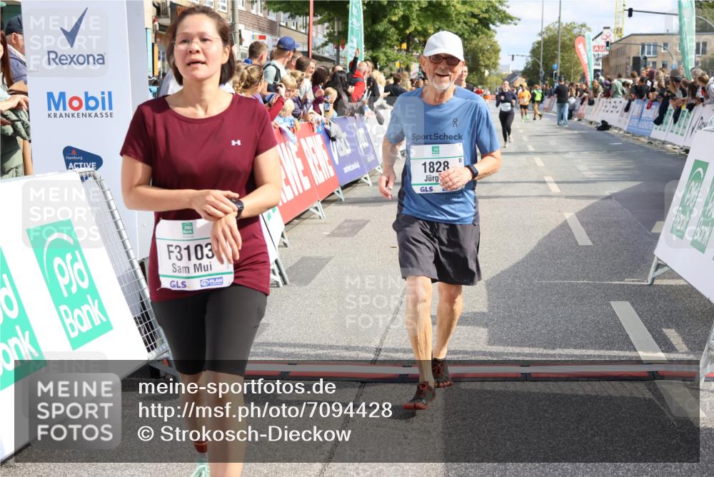 15.09.2024 - PSD Bank Halbmarathon Strokosch-Dieckow http://msf.ph/oto/7094428 15.09.2024 12:19:34 Ziel 1828, 3092, 3103, 3373, 3446, 3447 meine-sportfotos.de
