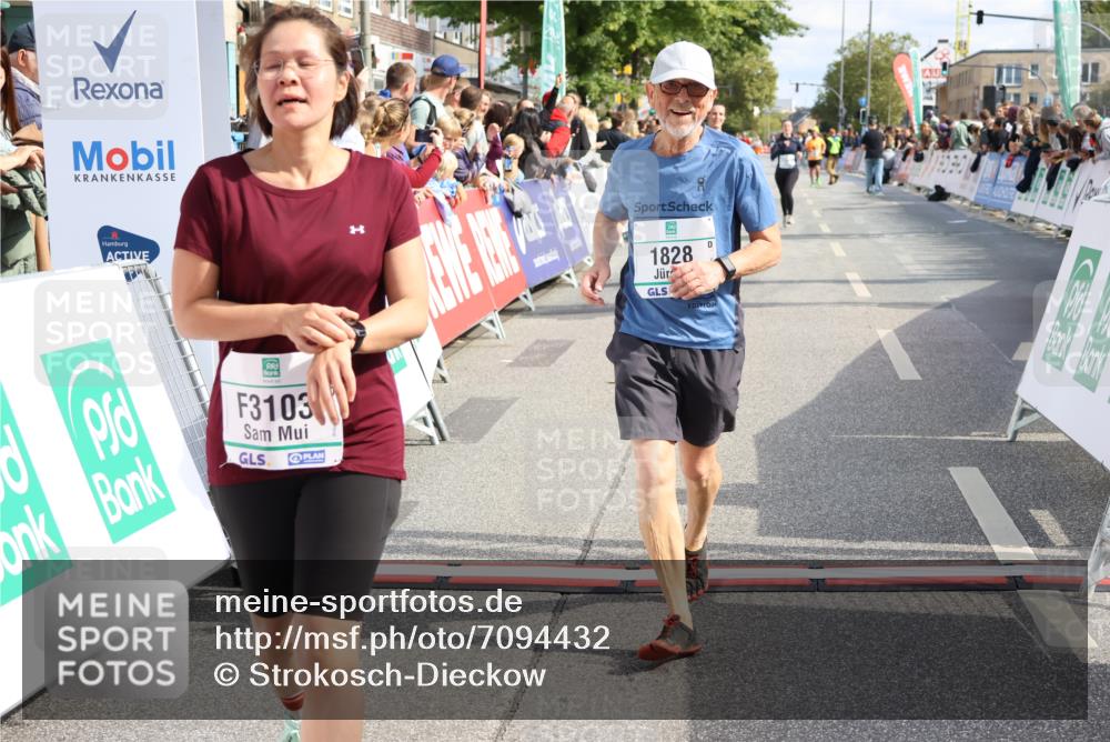 15.09.2024 - PSD Bank Halbmarathon Strokosch-Dieckow http://msf.ph/oto/7094432 15.09.2024 12:19:35 Ziel 1828, 3092, 3103, 3373, 3446, 3447 meine-sportfotos.de