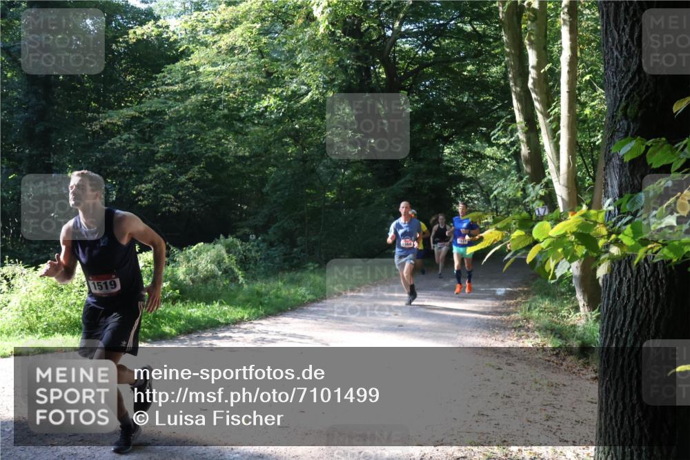 22.09.2024 - 32. Volkslauf durch das schöne Alstertal Luisa Fischer http://msf.ph/oto/7101499 22.09.2024 10:18:22 Laufen 1519, 1568, 1531 meine-sportfotos.de