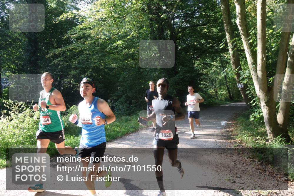 22.09.2024 - 32. Volkslauf durch das schöne Alstertal Luisa Fischer http://msf.ph/oto/7101550 22.09.2024 10:19:44 Laufen 1534, 7833, 1529, 1570 meine-sportfotos.de