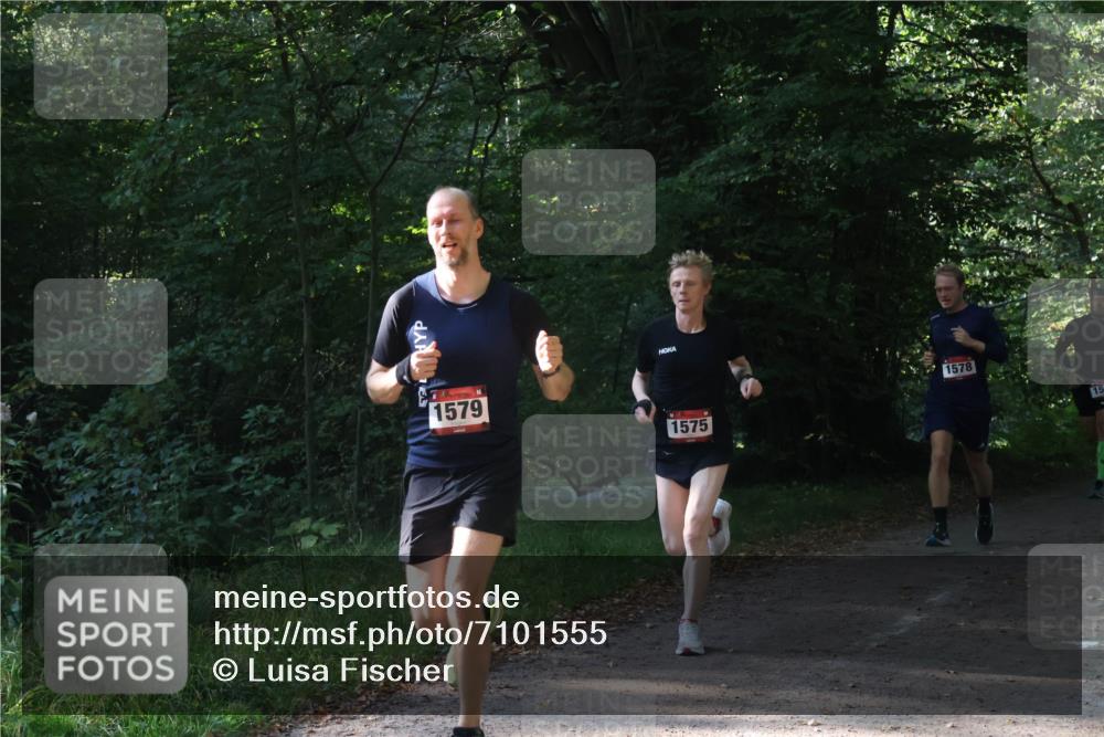 22.09.2024 - 32. Volkslauf durch das schöne Alstertal Luisa Fischer http://msf.ph/oto/7101555 22.09.2024 10:19:58 Laufen 1579, 1575, 1578, 15 meine-sportfotos.de