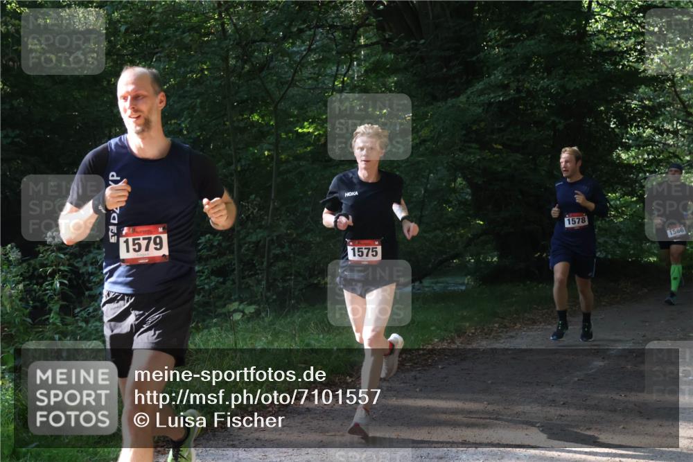 22.09.2024 - 32. Volkslauf durch das schöne Alstertal Luisa Fischer http://msf.ph/oto/7101557 22.09.2024 10:19:58 Laufen 1579, 1575, 1578, 1566 meine-sportfotos.de
