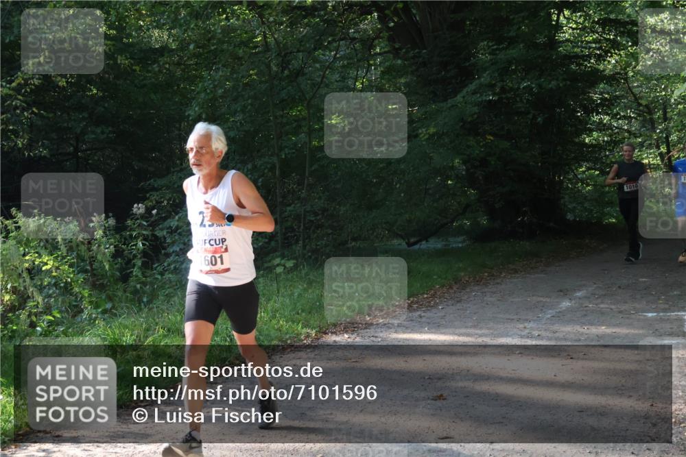22.09.2024 - 32. Volkslauf durch das schöne Alstertal Luisa Fischer http://msf.ph/oto/7101596 22.09.2024 10:20:36 Laufen 601, 1010 meine-sportfotos.de