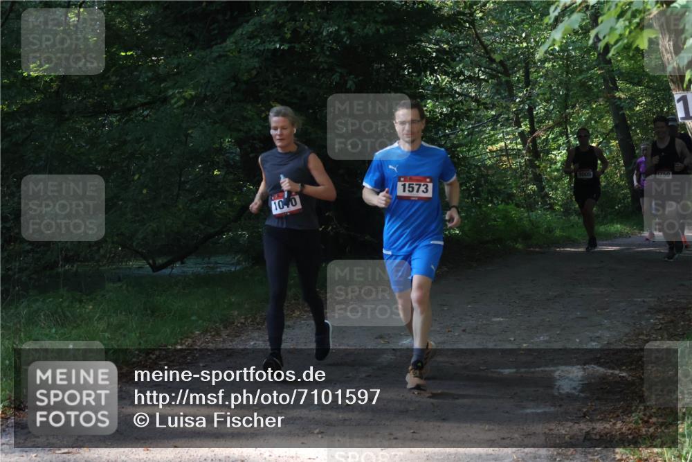 22.09.2024 - 32. Volkslauf durch das schöne Alstertal Luisa Fischer http://msf.ph/oto/7101597 22.09.2024 10:20:37 Laufen 10, 0, 1573, 1005, 1750 meine-sportfotos.de
