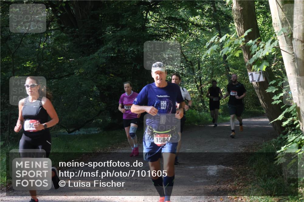 22.09.2024 - 32. Volkslauf durch das schöne Alstertal Luisa Fischer http://msf.ph/oto/7101605 22.09.2024 10:20:43 Laufen 100, 101, 1693, 1549, 1584 meine-sportfotos.de