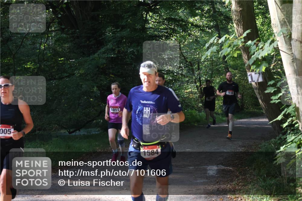 22.09.2024 - 32. Volkslauf durch das schöne Alstertal Luisa Fischer http://msf.ph/oto/7101606 22.09.2024 10:20:43 Laufen 005, 1011, 1584, 1549 meine-sportfotos.de