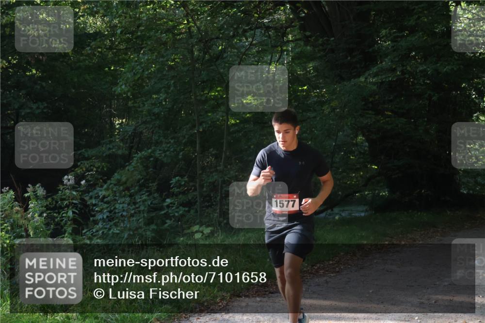 22.09.2024 - 32. Volkslauf durch das schöne Alstertal Luisa Fischer http://msf.ph/oto/7101658 22.09.2024 10:21:41 Laufen 1577 meine-sportfotos.de