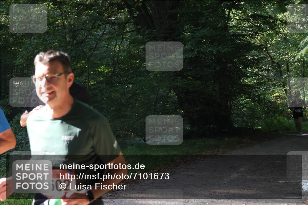 22.09.2024 - 32. Volkslauf durch das schöne Alstertal Luisa Fischer http://msf.ph/oto/7101673 22.09.2024 10:21:55 Laufen 1602, 7012 meine-sportfotos.de