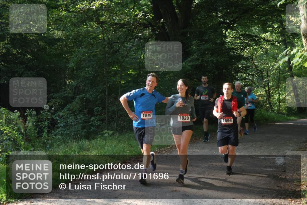 22.09.2024 - 32. Volkslauf durch das schöne Alstertal Luisa Fischer http://msf.ph/oto/7101696 22.09.2024 10:22:17 Laufen 1592, 1020, 1586, 1596, 12 meine-sportfotos.de