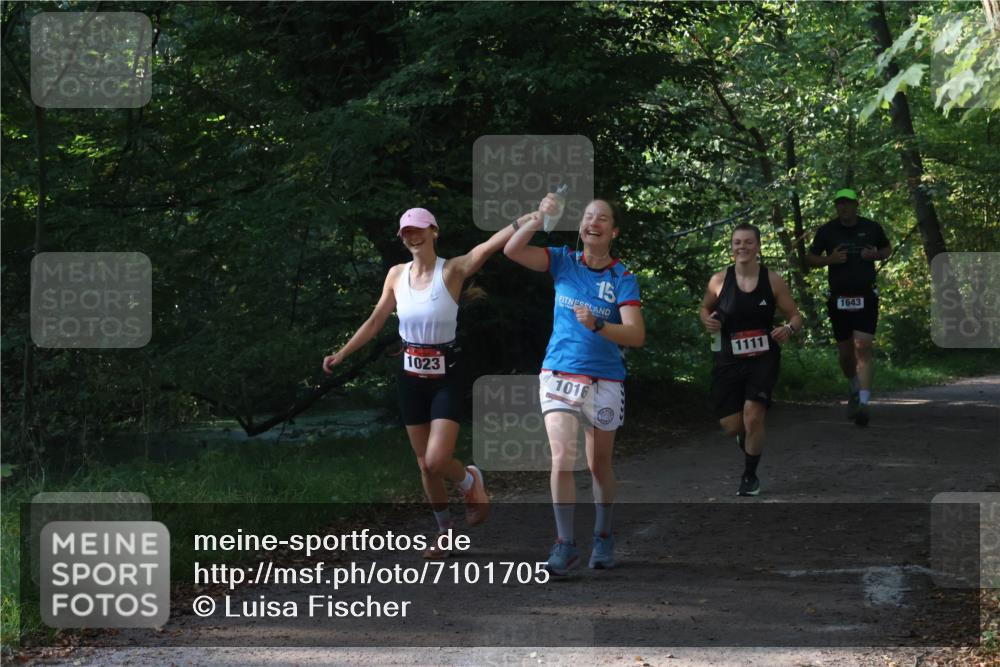 22.09.2024 - 32. Volkslauf durch das schöne Alstertal Luisa Fischer http://msf.ph/oto/7101705 22.09.2024 10:22:32 Laufen 1023, 15, 1016, 1111, 1643 meine-sportfotos.de