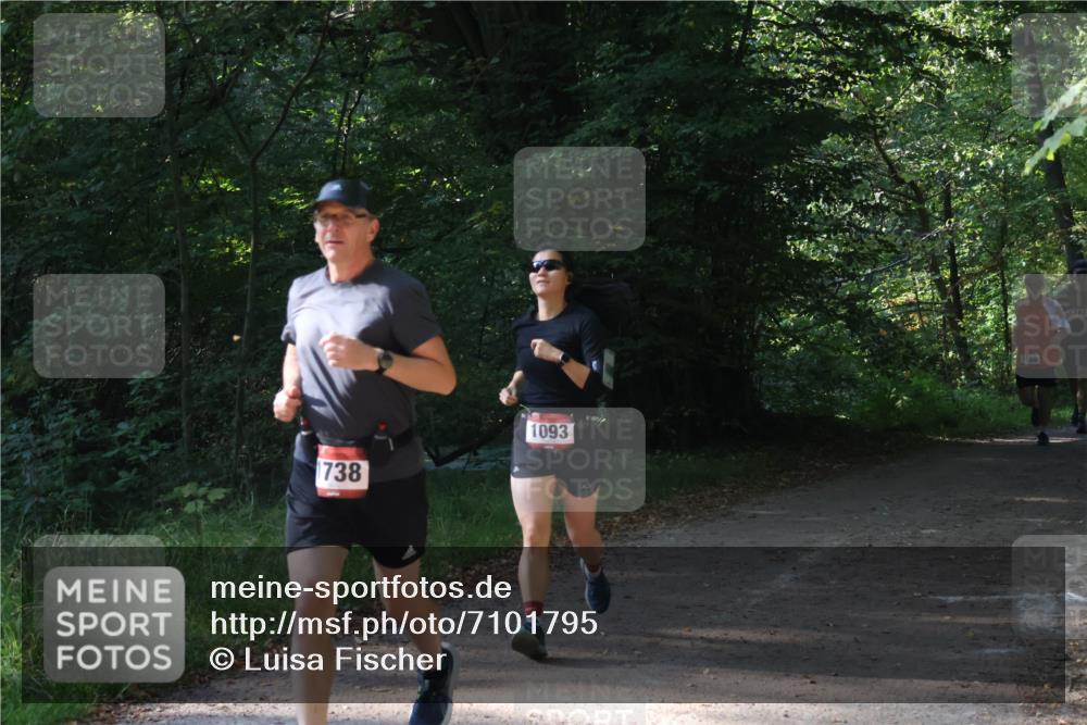 22.09.2024 - 32. Volkslauf durch das schöne Alstertal Luisa Fischer http://msf.ph/oto/7101795 22.09.2024 10:23:49 Laufen 1093, 1738, 1838, 163 meine-sportfotos.de