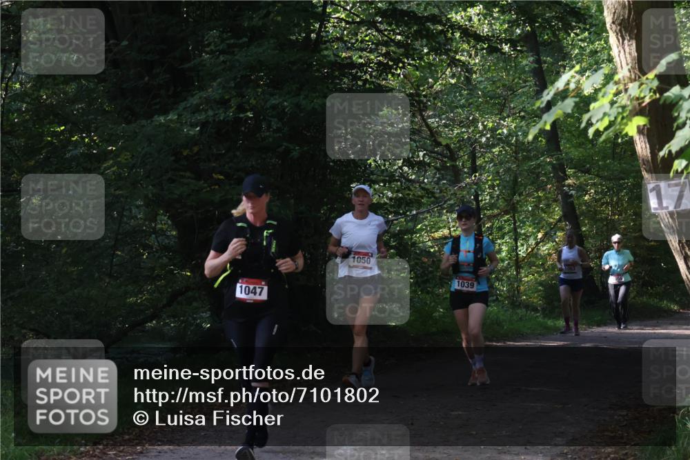 22.09.2024 - 32. Volkslauf durch das schöne Alstertal Luisa Fischer http://msf.ph/oto/7101802 22.09.2024 10:23:57 Laufen 1047, 1050, 1039, 1053 meine-sportfotos.de