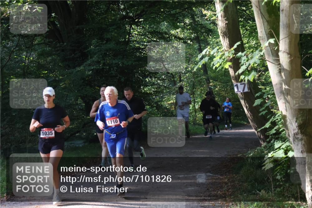 22.09.2024 - 32. Volkslauf durch das schöne Alstertal Luisa Fischer http://msf.ph/oto/7101826 22.09.2024 10:24:19 Laufen 1035, 1710, 1687, 1647, 17 meine-sportfotos.de