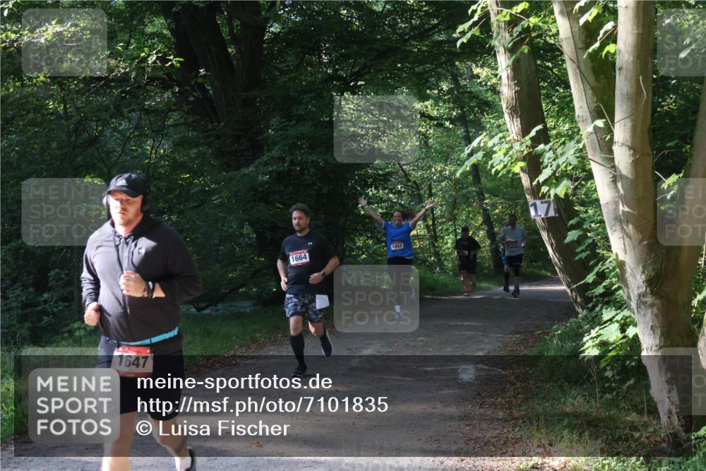 22.09.2024 - 32. Volkslauf durch das schöne Alstertal Luisa Fischer http://msf.ph/oto/7101835 22.09.2024 10:24:24 Laufen 1647, 1664, 1635 meine-sportfotos.de