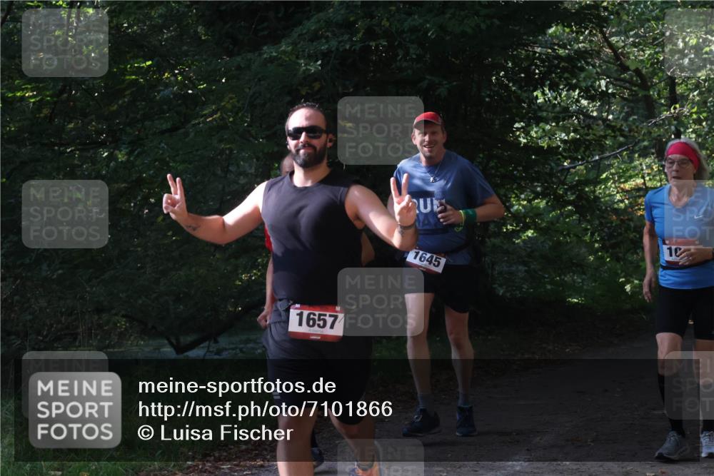22.09.2024 - 32. Volkslauf durch das schöne Alstertal Luisa Fischer http://msf.ph/oto/7101866 22.09.2024 10:25:08 Laufen 1657, 1645, 10 meine-sportfotos.de