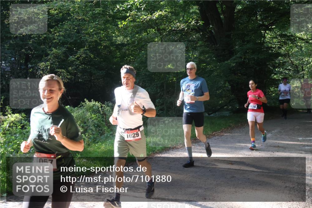 22.09.2024 - 32. Volkslauf durch das schöne Alstertal Luisa Fischer http://msf.ph/oto/7101880 22.09.2024 10:25:35 Laufen 1057, 1629, 1036, 1030 meine-sportfotos.de