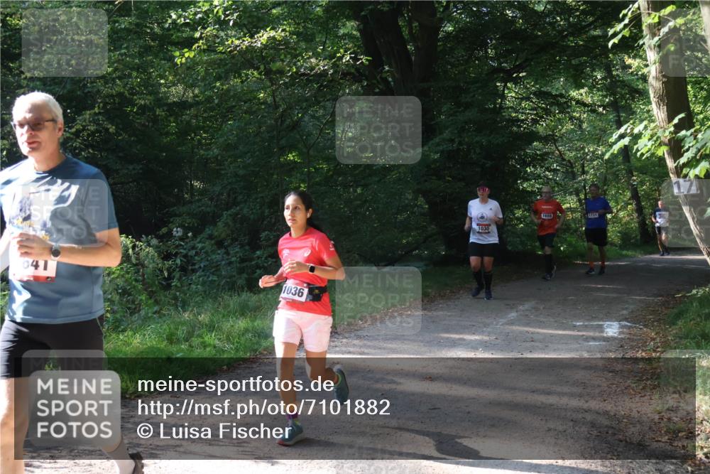 22.09.2024 - 32. Volkslauf durch das schöne Alstertal Luisa Fischer http://msf.ph/oto/7101882 22.09.2024 10:25:37 Laufen 047, 1036, 1030, 1659 meine-sportfotos.de