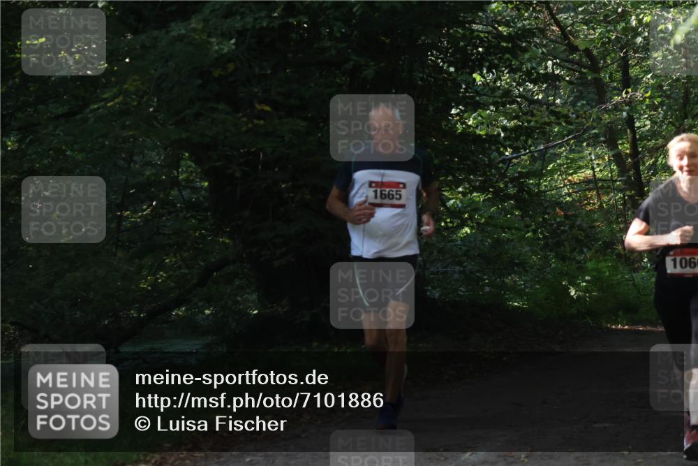 22.09.2024 - 32. Volkslauf durch das schöne Alstertal Luisa Fischer http://msf.ph/oto/7101886 22.09.2024 10:25:44 Laufen 1665, 106 meine-sportfotos.de