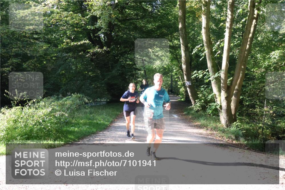 22.09.2024 - 32. Volkslauf durch das schöne Alstertal Luisa Fischer http://msf.ph/oto/7101941 22.09.2024 10:28:33 Laufen 2077 meine-sportfotos.de