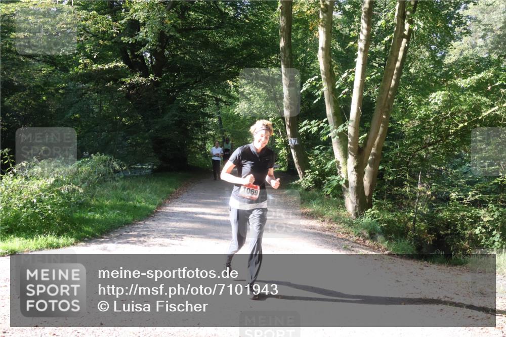 22.09.2024 - 32. Volkslauf durch das schöne Alstertal Luisa Fischer http://msf.ph/oto/7101943 22.09.2024 10:28:37 Laufen 069 meine-sportfotos.de