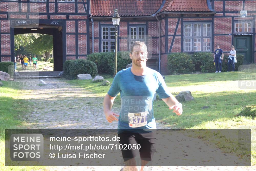 22.09.2024 - 32. Volkslauf durch das schöne Alstertal Luisa Fischer http://msf.ph/oto/7102050 22.09.2024 10:55:44 Laufen 4757, 3371 meine-sportfotos.de