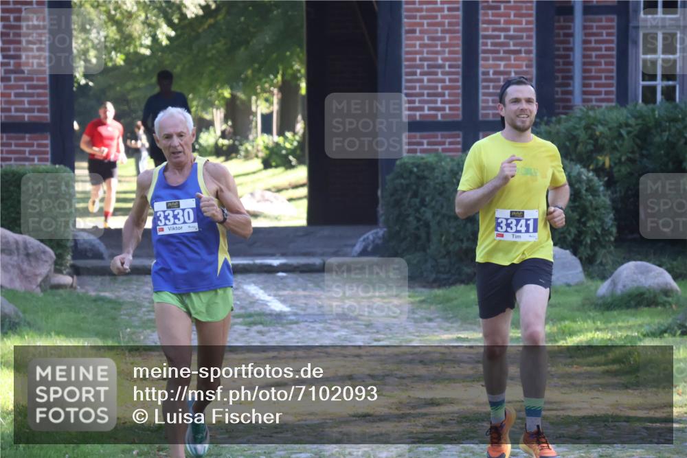 22.09.2024 - 32. Volkslauf durch das schöne Alstertal Luisa Fischer http://msf.ph/oto/7102093 22.09.2024 10:57:08 Laufen 3330, 3341 meine-sportfotos.de
