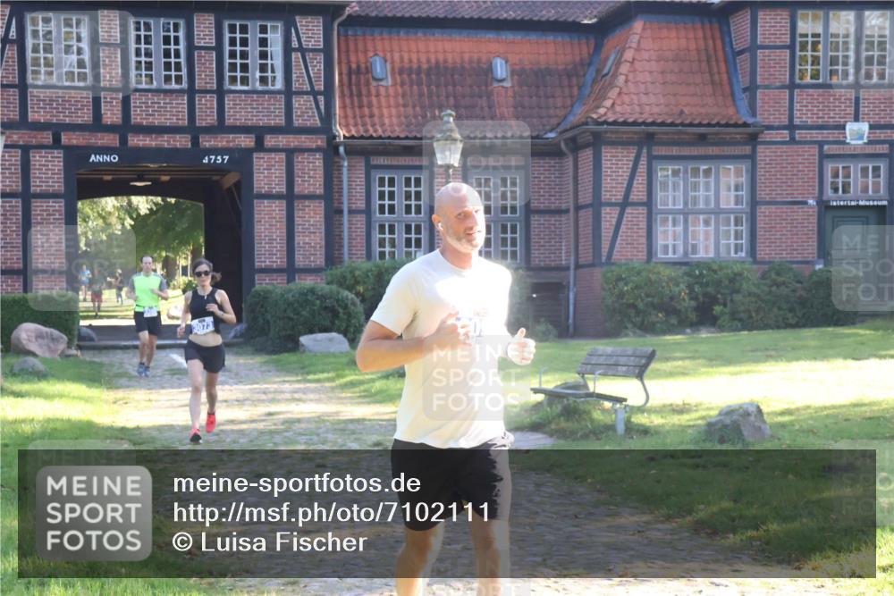 22.09.2024 - 32. Volkslauf durch das schöne Alstertal Luisa Fischer http://msf.ph/oto/7102111 22.09.2024 10:57:46 Laufen 4757, 3073 meine-sportfotos.de