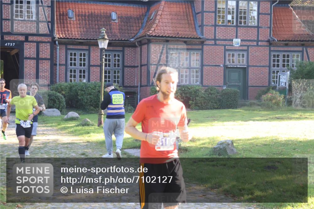 22.09.2024 - 32. Volkslauf durch das schöne Alstertal Luisa Fischer http://msf.ph/oto/7102127 22.09.2024 10:59:07 Laufen 1757 meine-sportfotos.de