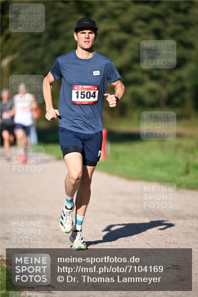 22.09.2024 - 32. Volkslauf durch das schöne Alstertal Dr. Thomas Lammeyer http://msf.ph/oto/7104169 22.09.2024 10:04:26 Laufen 1504 meine-sportfotos.de