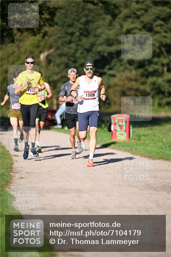 22.09.2024 - 32. Volkslauf durch das schöne Alstertal Dr. Thomas Lammeyer http://msf.ph/oto/7104179 22.09.2024 10:04:29 Laufen 4156, 1513, 150, 1508 meine-sportfotos.de