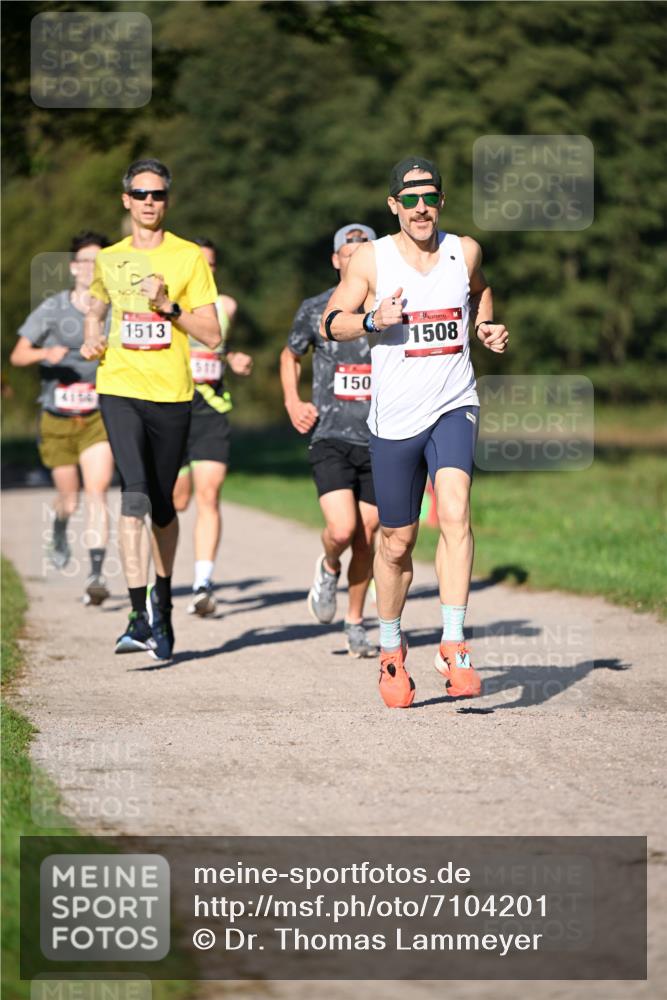 22.09.2024 - 32. Volkslauf durch das schöne Alstertal Dr. Thomas Lammeyer http://msf.ph/oto/7104201 22.09.2024 10:04:30 Laufen 1513, 511, 150, 1508 meine-sportfotos.de