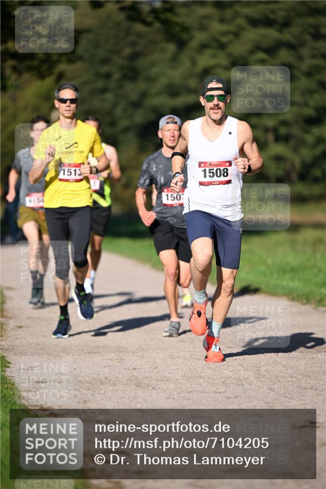 22.09.2024 - 32. Volkslauf durch das schöne Alstertal Dr. Thomas Lammeyer http://msf.ph/oto/7104205 22.09.2024 10:04:31 Laufen 1513, 1507, 1508 meine-sportfotos.de