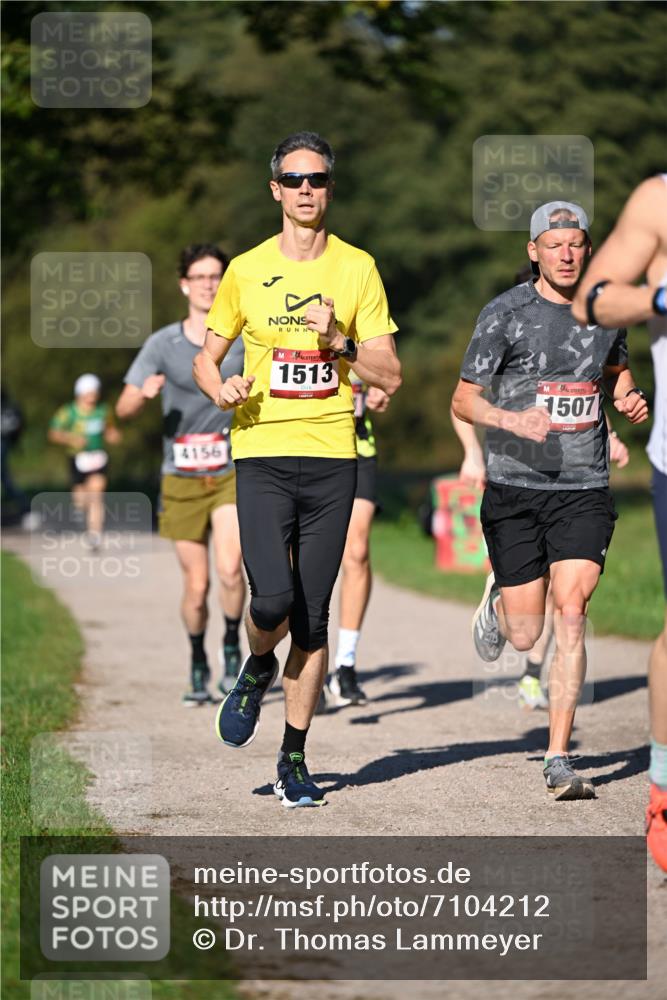 22.09.2024 - 32. Volkslauf durch das schöne Alstertal Dr. Thomas Lammeyer http://msf.ph/oto/7104212 22.09.2024 10:04:32 Laufen 4156, 1513, 1507 meine-sportfotos.de